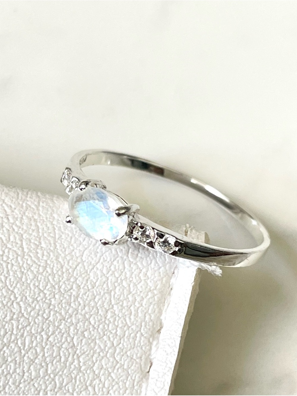 925 Sterling Silver Natural faceted Moonstone Oval Solitaire Ring, US 8